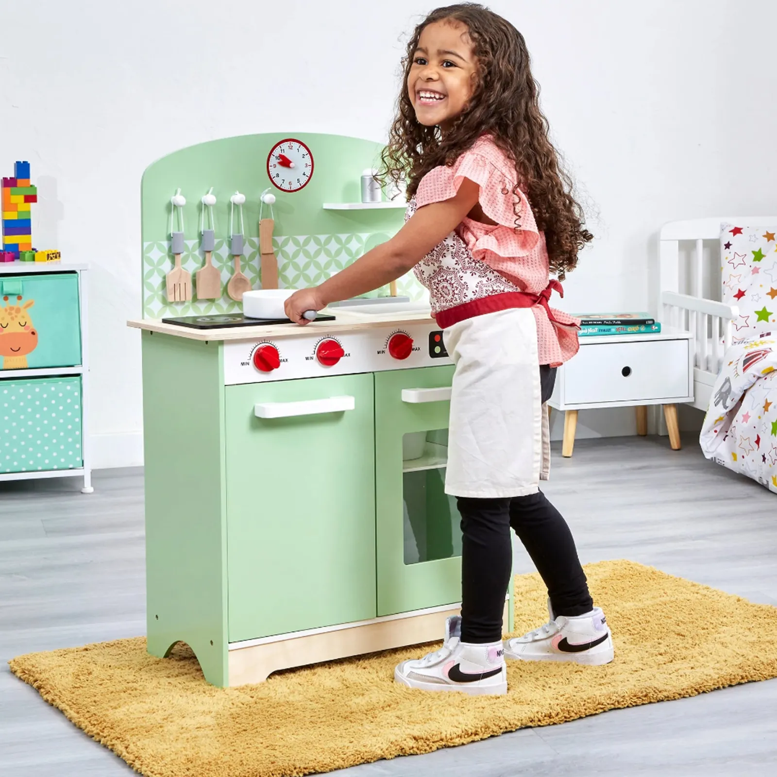 Little Helper Wooden Toys & Educational Toys | Toy Kitchens | Deluxe Montessori Eco Wooden Retro Toy Kitchen | Large number of Features & Accessories | Green