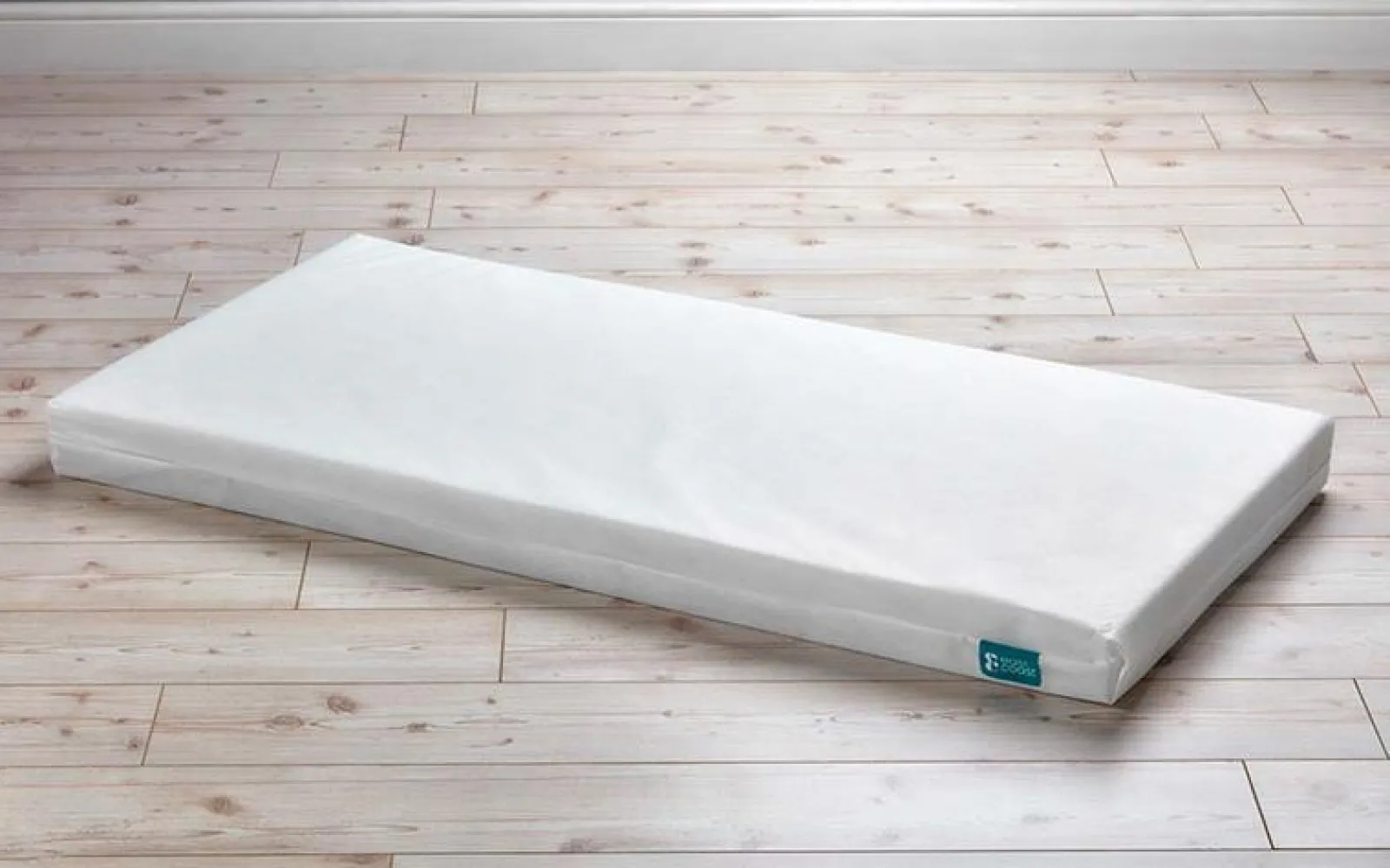 Little Helper Mattresses - Crib & Cot & Cot Beds | Hypo Allergenic Breathable Cot Bed Mattress | Fibre Core | Washable Cover | 140 x 70 x 10cm