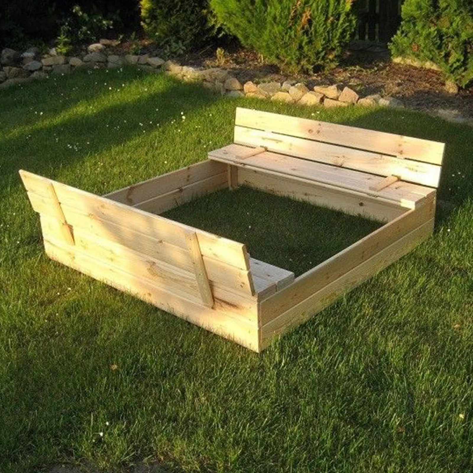 Little Helper Sand & Water Table & Sandpits & Mud Kitchens | Large Heavy Duty Deluxe 1.2m 100% Natural FSC Pine Wood Sandpit | Lid and Bench | 3-11 years