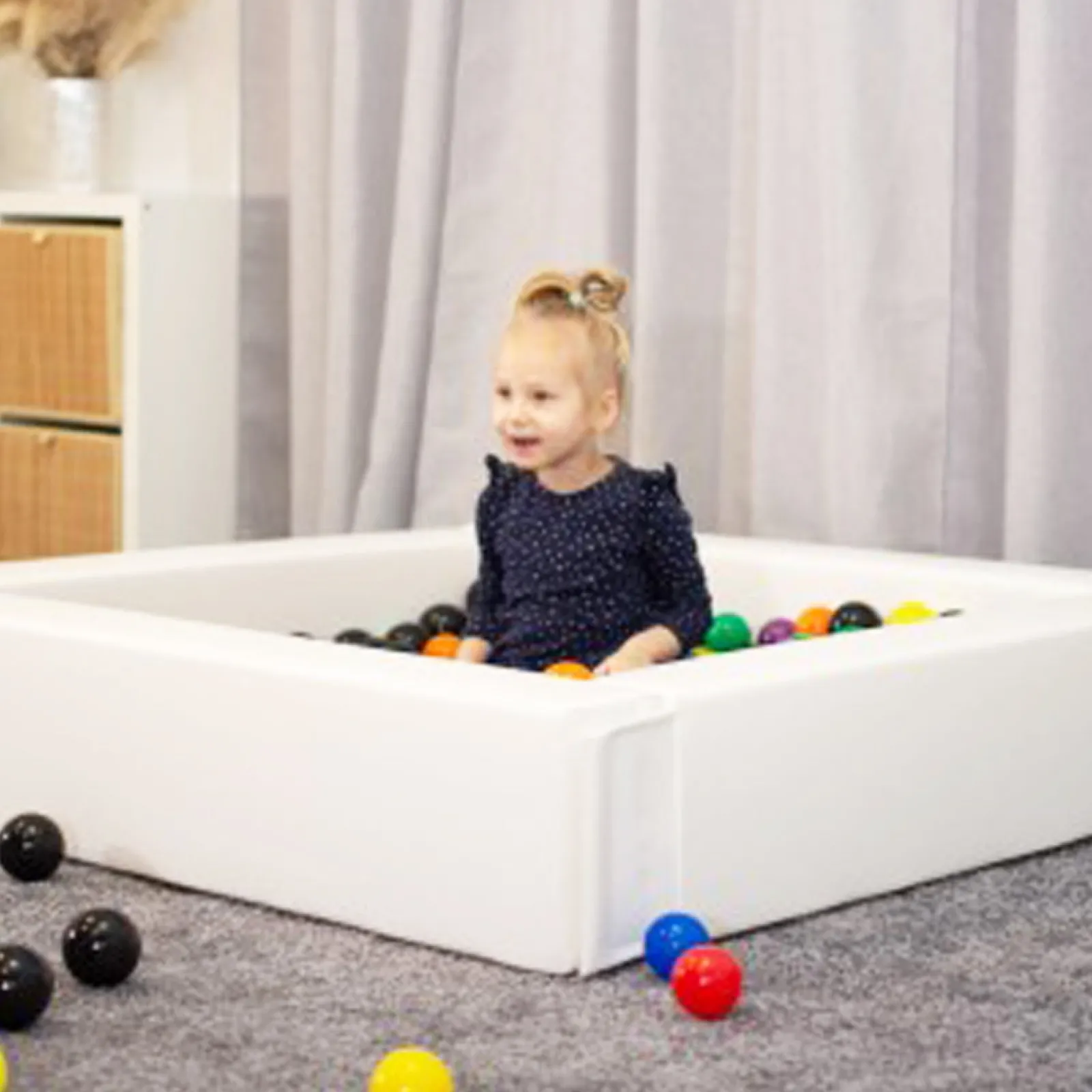 Little Helper Ball Pits & Ball Pools | Baby Play Gyms & Tummy Time & Activity Centres | Large Montessori Ball Pit Soft Play Set | Ball Pool with Inner Floor Mat | 1.3m Square | White | 3m+