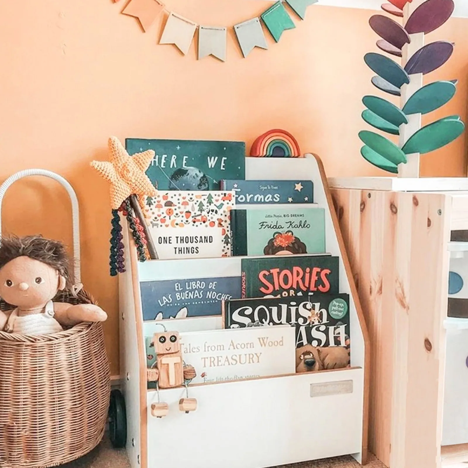 Little Helper Montessori Toys & Products | Bookcases & Kids Bookshelves | Montessori BookCase | Childrens Bookcase | Kids Bookshelf | White