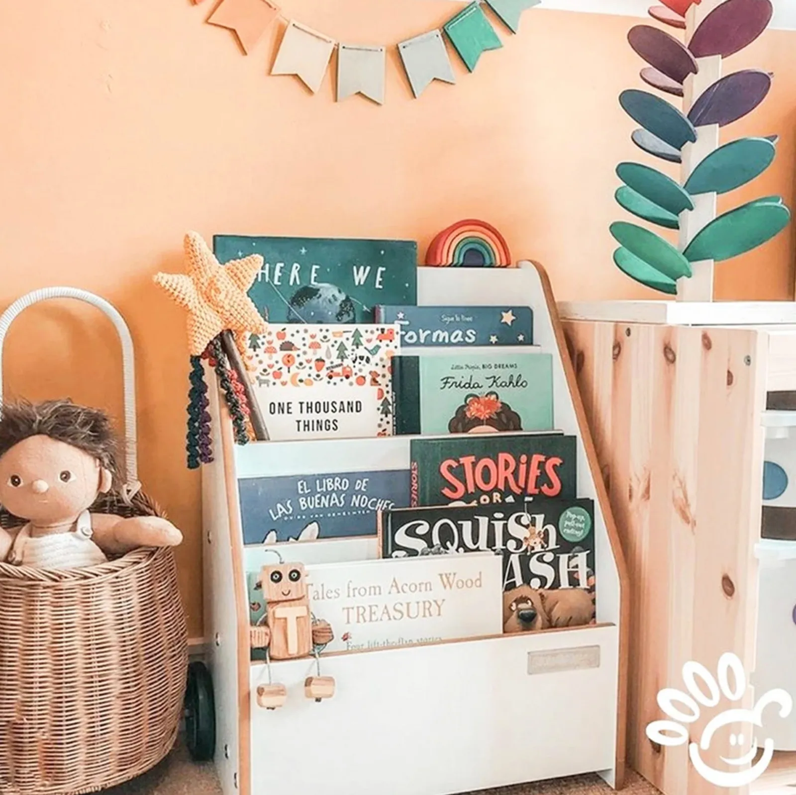 Little Helper Montessori Toys & Products | Bookcases & Kids Bookshelves | Montessori BookCase | Childrens Bookcase | Kids Bookshelf | White