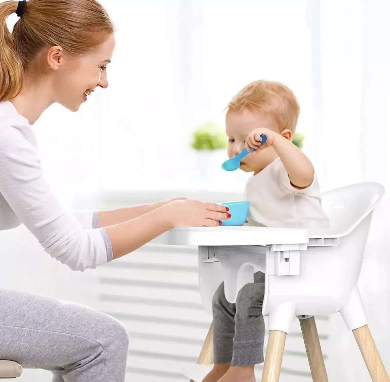 Little Helper High Chairs (wooden) | High Chairs (combination) | Sleek Easy-Clean & Ergonomic Baby High Chair | Removable Tray | 5 Pt Safety Harness | White