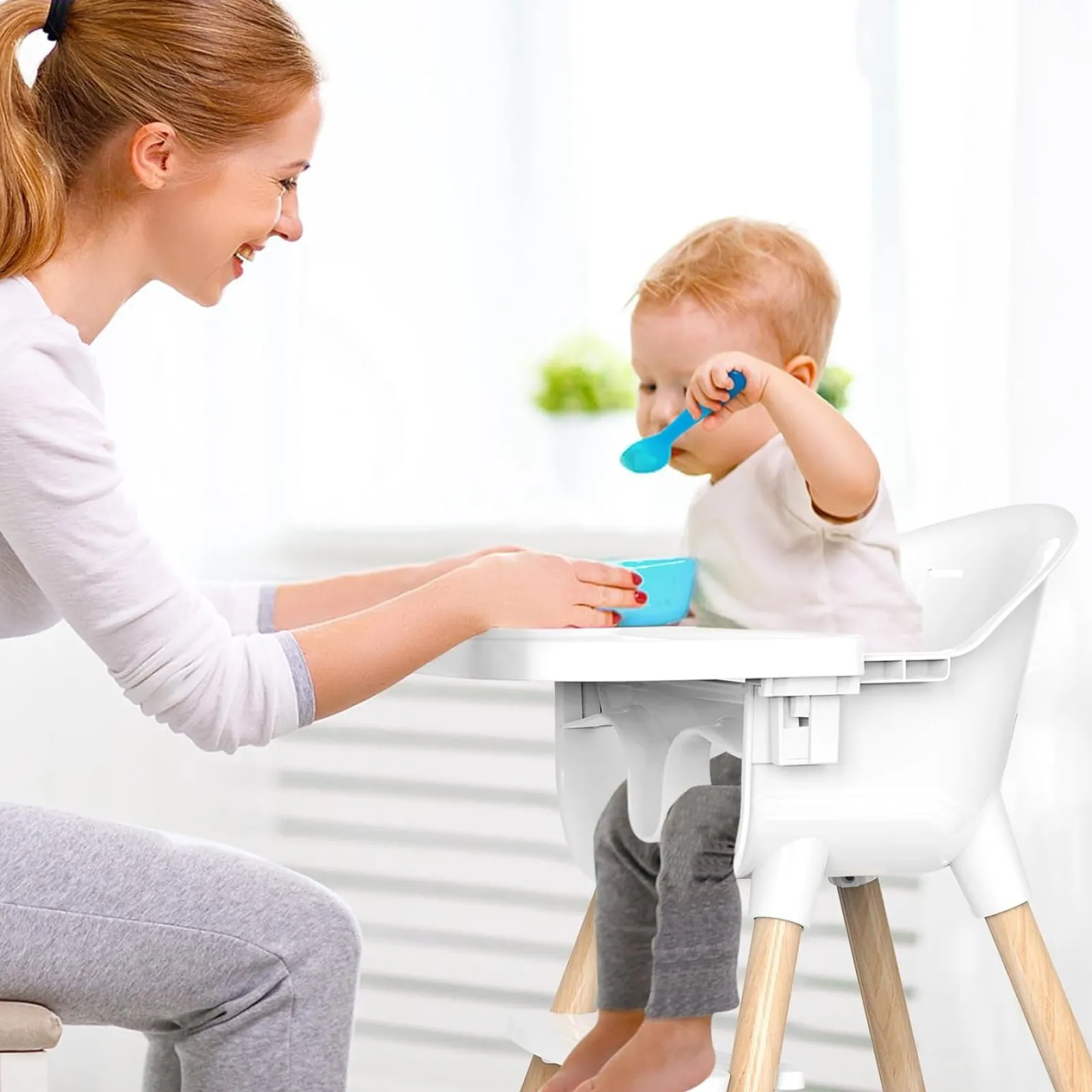 Little Helper High Chairs (wooden) | High Chairs (plastic) | Toddler Highchair with 5-Point Safety Belt | Removable Tray | White & Wooden | 6 months +